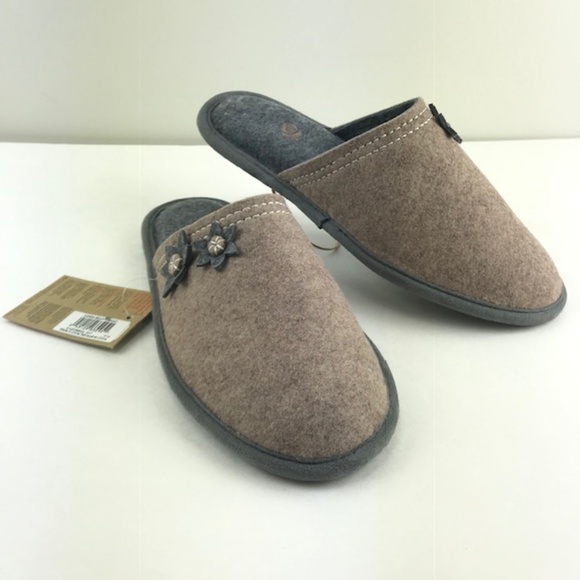 acorn slippers women